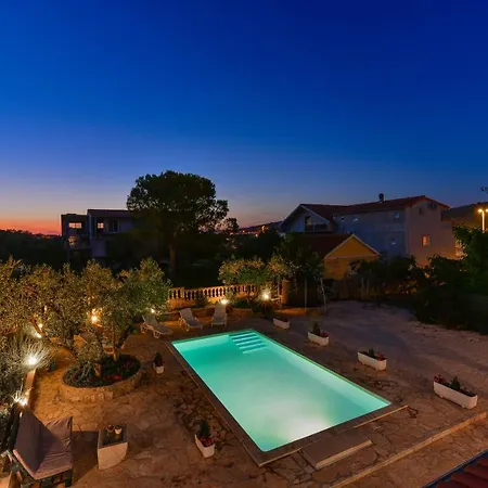 Wonderful With Private Pool, Jacuzzi And Sauna Near The - Wiibuk * Bibinje