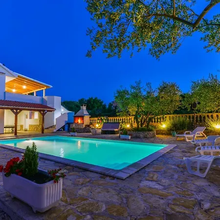 Wonderful With Private Pool, Jacuzzi And Sauna Near The - Wiibuk * Bibinje