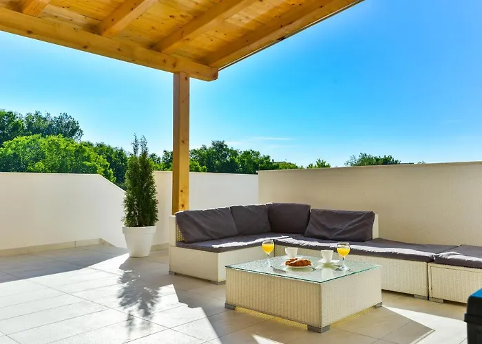 Wonderful With Private Pool, Jacuzzi And Sauna Near The - Wiibuk * 비빈제