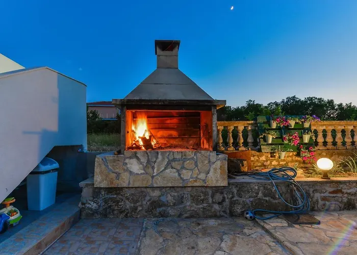 빌라 Wonderful With Private Pool, Jacuzzi And Sauna Near The - Wiibuk 비빈제