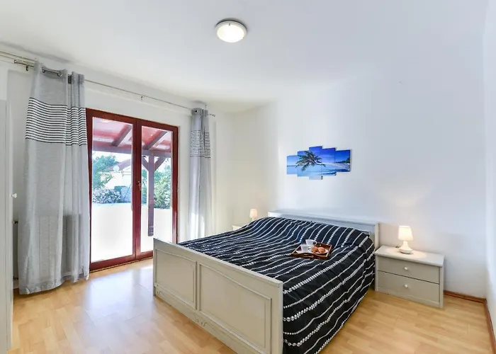Wonderful With Private Pool, Jacuzzi And Sauna Near The - Wiibuk Villa