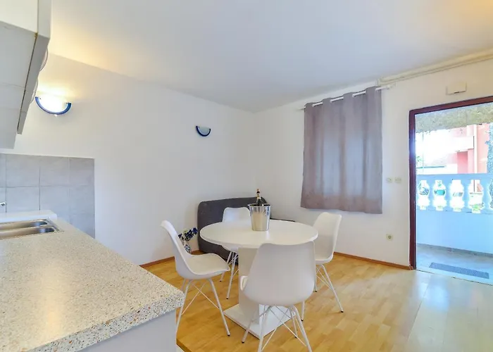 Vila Wonderful With Private Pool, Jacuzzi And Sauna Near The - Wiibuk *